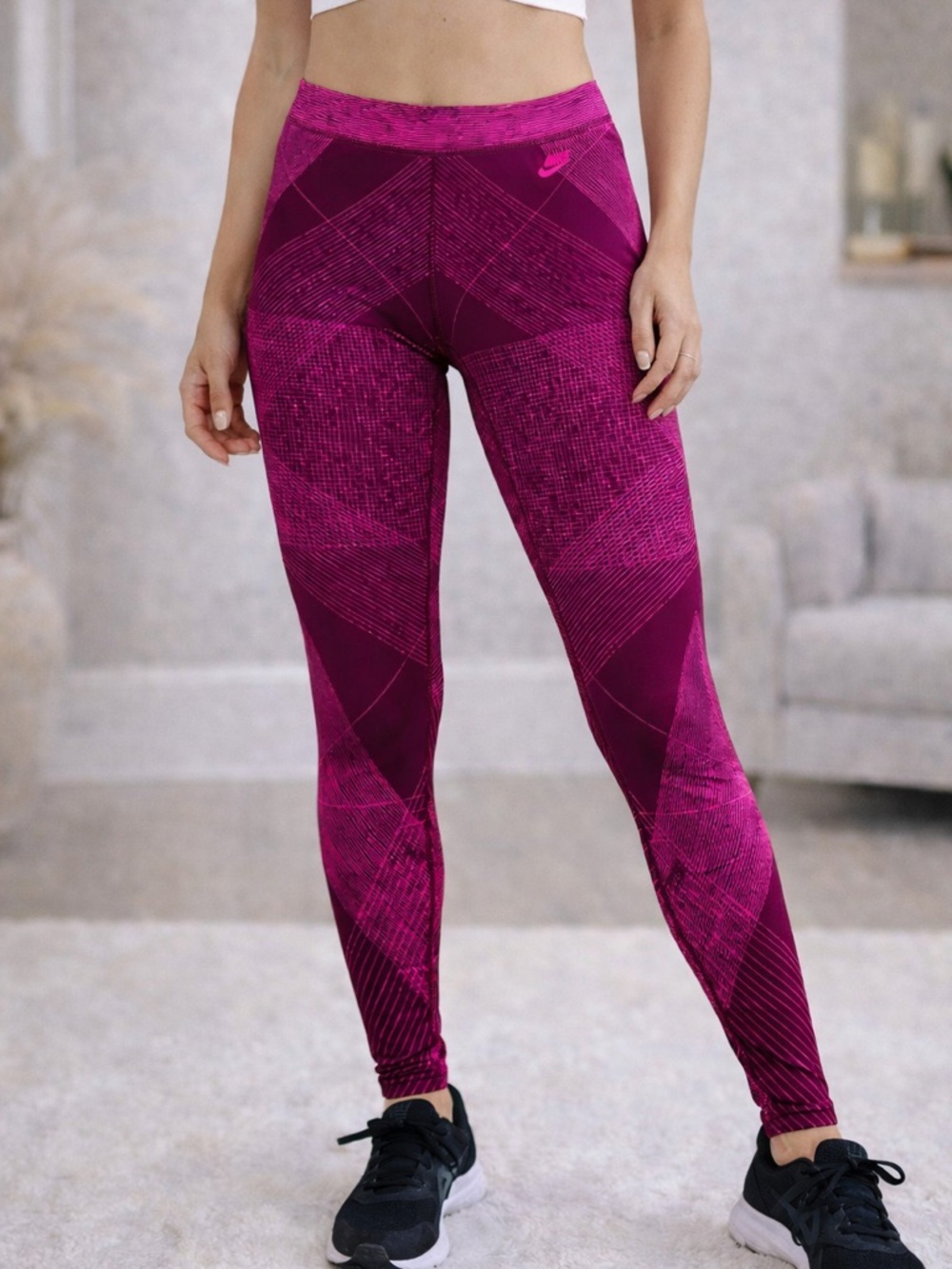 Nike Pink Geometric Print Leggings Size Small Workout Yoga Running